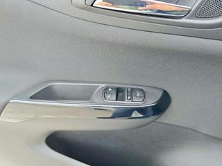 Opel Corsa 2018-thumb-18