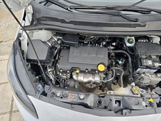 Opel Corsa 2018-thumb-23