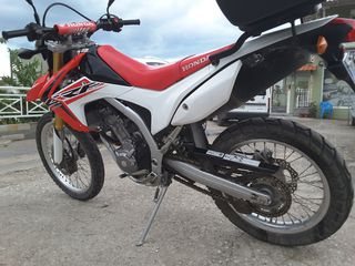 Honda CRF 250 2017 CRF250L-thumb-1
