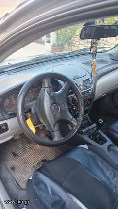 Nissan Almera 2000