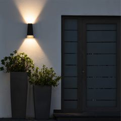 Φωτιστικό Τοίχου - Απλίκα LED 6W 750lm 30° AC 220-240V Αδιάβροχο IP65 Θερμό Λευκό 2700K - Bridgelux COB Chip & TÜV SÜD Driver - Μαύρο Ματ - Μ5 x Π8.5 x Υ17cm - 5 Χρόνια Εγγύηση