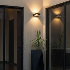 Φωτιστικό Τοίχου - Απλίκα LED 7W 875lm 45° AC 220-240V Αδιάβροχο IP65 Θερμό Λευκό 2700K - Bridgelux COB Chip & TÜV SÜD Driver - Μαύρο Ματ - Μ15 x Π12.5 x Υ4.5cm - 5 Χρόνια Εγγύηση