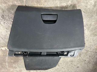 ΝΤΟΥΛΑΠΑΚΙ PEUGEOT 208