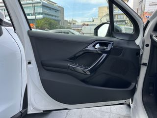 Peugeot 208 2019 Peugeot 208 I 1.2 PureTech-thumb-16