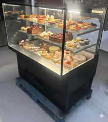 ΨΥΓΕΙΟ ΒΙΤΡΙΝΑ ΖΑΧΑΡΟΠΛΑΣΤΕΙΟΥ