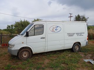 Κλούβα Mercedes-Benz 2003