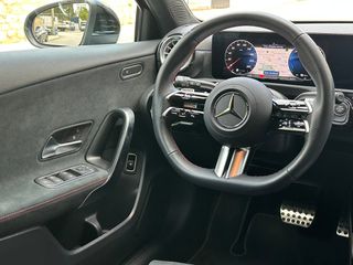 Mercedes-Benz A 250 2024 e AMG Plug in Hybrid 8G-DCT-thumb-20