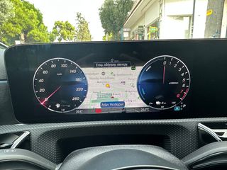 Mercedes-Benz A 250 2024 e AMG Plug in Hybrid 8G-DCT-thumb-26