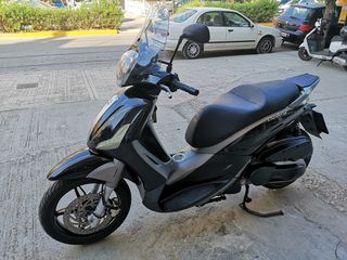 Piaggio Beverly 350 SportTouring 2012