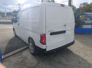 Nissan NV 200 2017-thumb-3