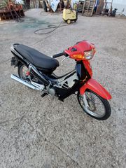 Modenas Kriss II 2004