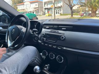 Alfa Romeo Giulietta 2013 1.6 JTDM 16V-thumb-10