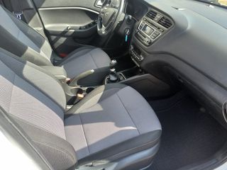 Hyundai i 20 2016 1.2 EXCLUSIVE PANORAMA ΟΡΟΦΗ-thumb-30