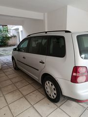 Volkswagen Touran 2011