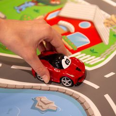 Circuit + Ferrari car-thumb-1