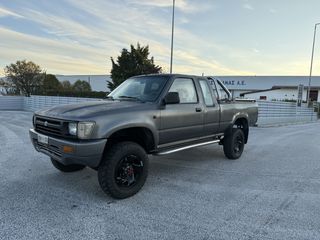 Toyota 1999 Hilux 4X4 ΜΟΝΟΚΑΜΠΙΝΟ - ΕΛΛΗΝΙΚΟ