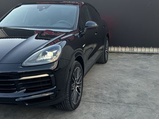 Porsche Cayenne 2020 e-HYBRID S/PANORAMA /FULL EXTRA-thumb-3