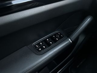 Porsche Cayenne 2020 e-HYBRID S/PANORAMA /FULL EXTRA-thumb-35