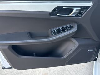 Porsche Macan 2017 MACAN S DIESEL-thumb-32