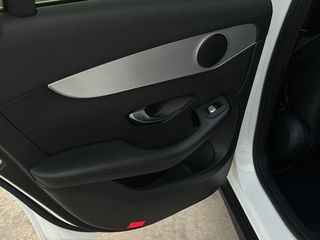 Mercedes-Benz GLC 250 2017 COUPé 250 D 4MATIC 9G-TRONIC-thumb-31
