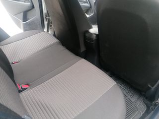 Kia Rio 2014 1.4 CRDI SPIRIT-thumb-9