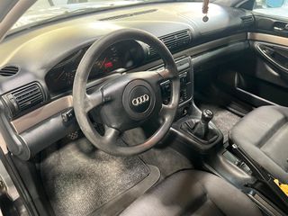 Audi A4 1998-thumb-20