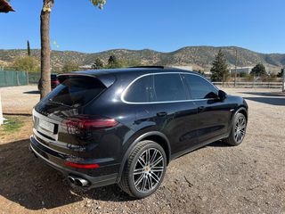 Porsche Cayenne 2016 E-HYBRID-thumb-6