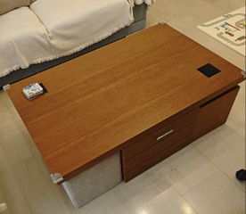 Τραπέζι σαλονιού με σκαμπό και βοηθητικό τραπεζάκι