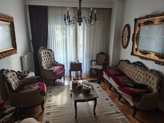 Σετ σαλόνι κεντημένο με τραπεζαρία κ 3 πινακες