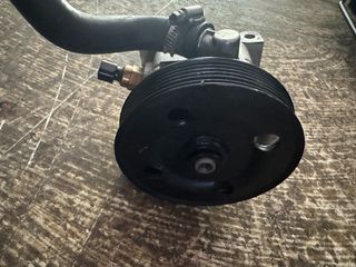 ΑΝΤΛΙΑ ΥΔΡΑΥΛΙΚΟΥ ΤΙΜΟΝΙΟΥ FORD FOCUS 1600cc  2004-2010
