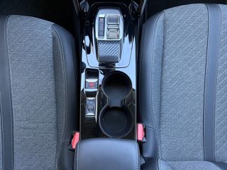Peugeot e-208 2024-thumb-17