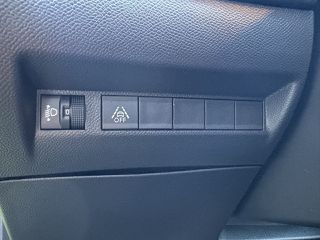Peugeot e-208 2024-thumb-10