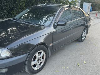 Toyota Avensis 1999