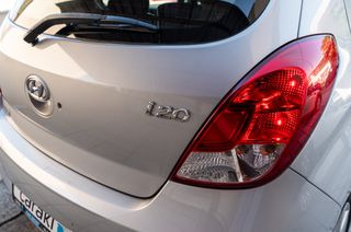 Hyundai i 20 2014 1.4 AYTOMATO,ZANTEΣ+++-thumb-41