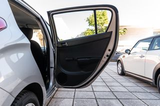 Hyundai i 20 2014 1.4 AYTOMATO,ZANTEΣ+++-thumb-48
