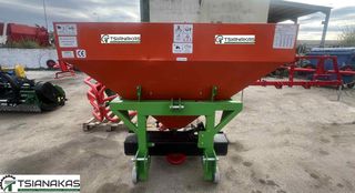 Λιπασματοδιανομέας AgroEquip 2025 ΛΙΠΑΣΜΑΤΟΔΙΑΝΟΜΕΑΣ ΤΕΤΡΑΓΩΝΟΣ 1000ltr ΜΕ ΥΔΡΑΥΛΙΚΗ ΘΥΡΙΔΑ FS