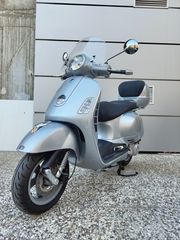 Piaggio Vespa GTS 250 2005-thumb-2
