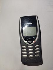 Nokia 8210