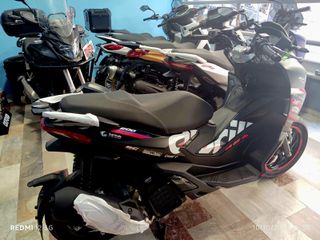 Aprilia SR GT 200 2026 REPLICA-thumb-3