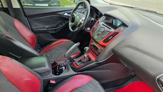 Ford Focus 2011-thumb-8