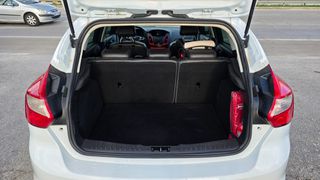 Ford Focus 2011-thumb-11