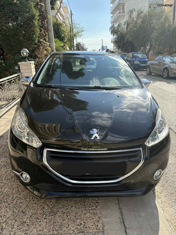 Peugeot 208 2015 ALLURE
