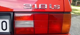 Bmw 318 1989 318is-thumb-1