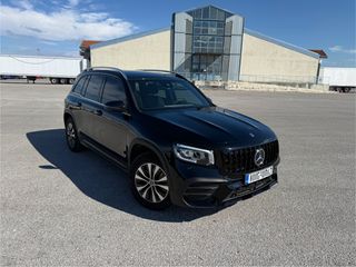 Mercedes-Benz GLB 220 2023 4X4 ελληνικής αντιπροσωπείας AMG LOOK