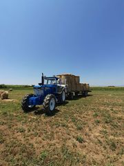 Τρακτέρ Ford 1988 FORD 8210 (4WD) ΜΑΖΙ ΜΕ ΤΑ ΕΡΓΑΛΕΙΑ ΤΟΥ