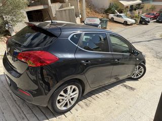 Kia Ceed / cee'd 2014-thumb-8