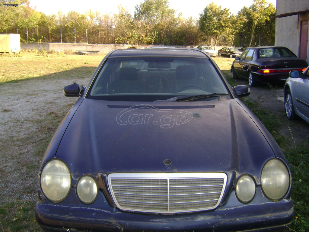 MERSEDES  E 220   TURBO  DISEL   220 cc