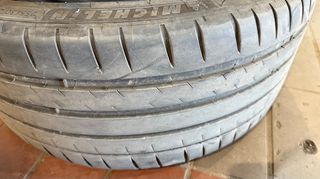 Michelin pilot sport 4s-thumb-3
