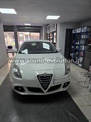 Alfa Romeo Giulietta 2010-2014 Navigation Multimedia Tablet by Sound Evolution