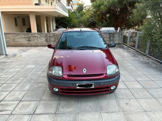 Renault Clio 2000